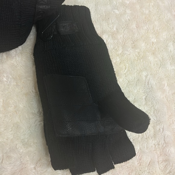 Ugg Men’s Knit Flip Mitten Size L/XL. - Picture 2 of 9